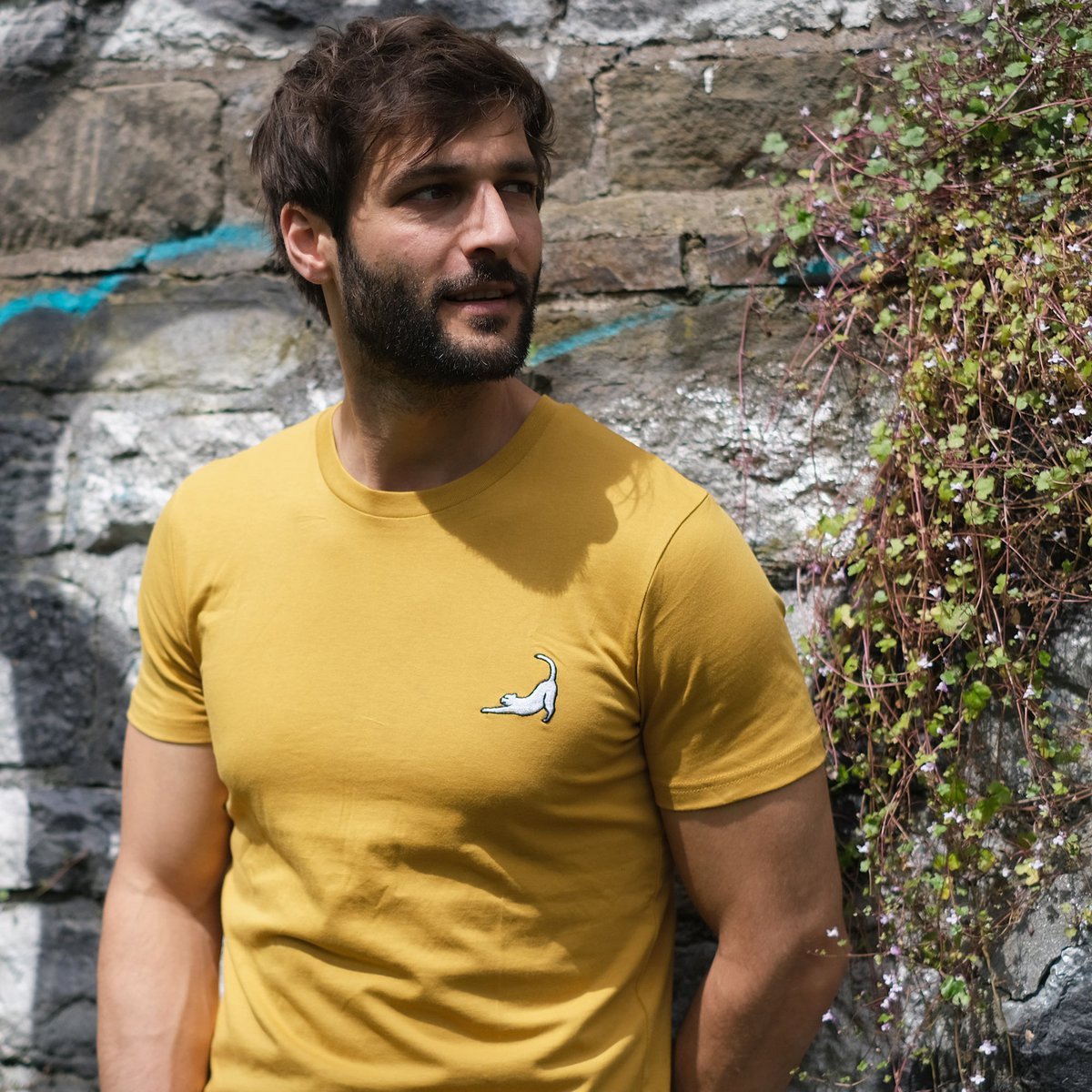 T-shirt brodé – Éloïse le chat