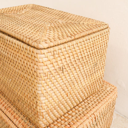 Handgeweven Opbergmand met Deksel van Beige Rotan – Graha (2 Maten) | Decoratieve Duurzame Opbergoplossing